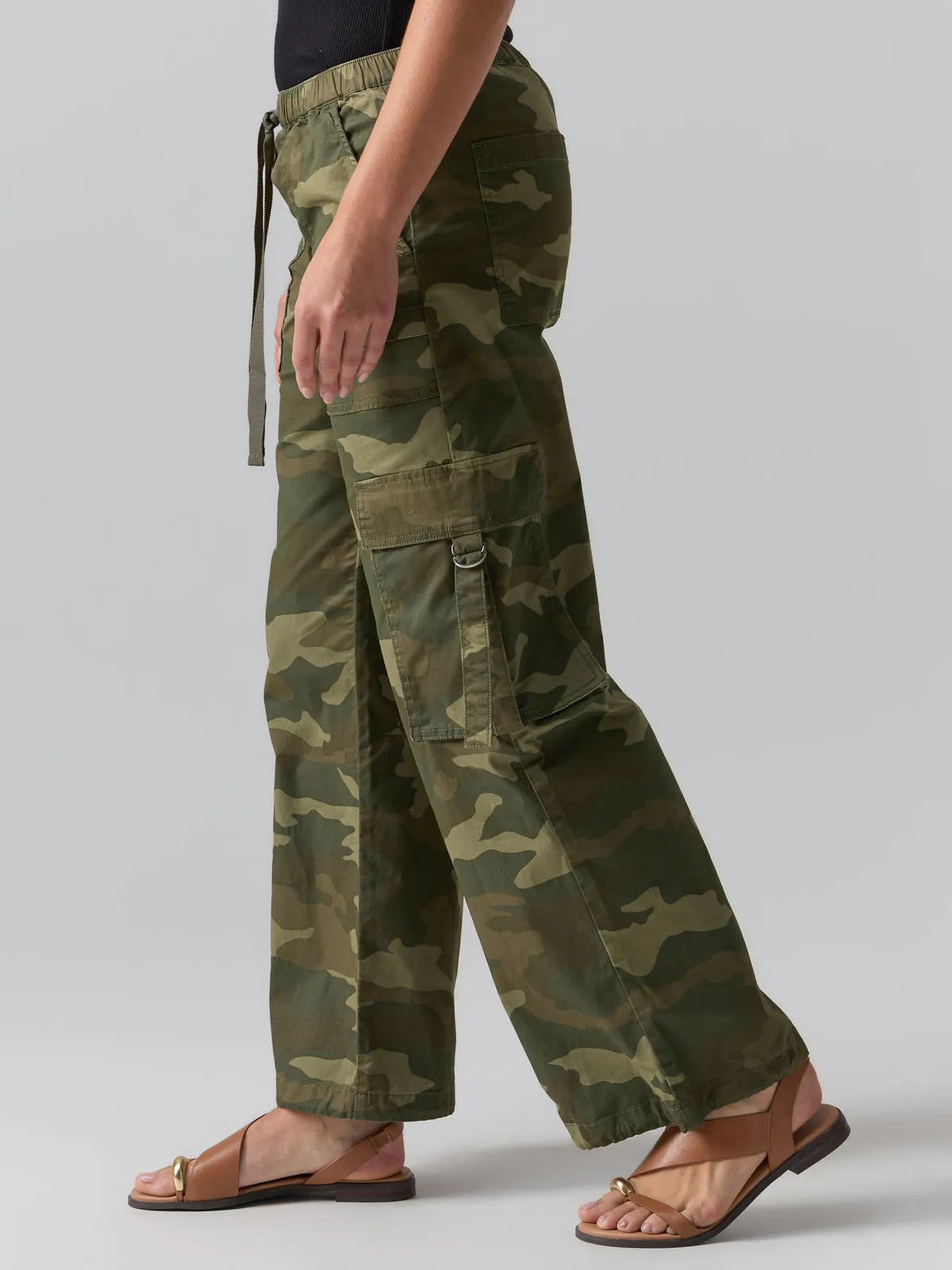 Cargo Parachute High Rise Pant Renew Camo