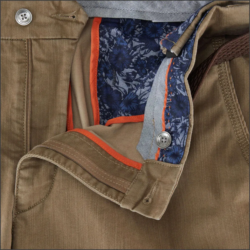 Douglas Sterling Beige Chinos<>