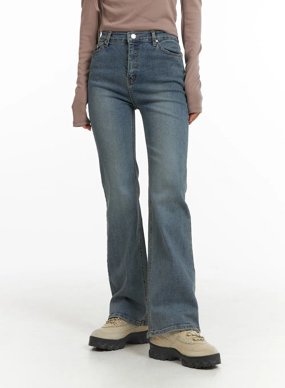 Slim Fit Bootcut Jeans CJ426